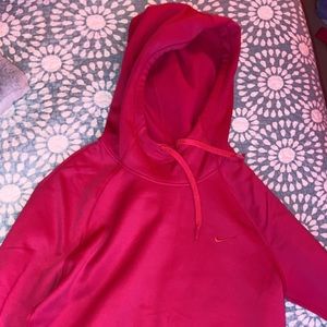 Nike hoodie size small (thermal-fit)